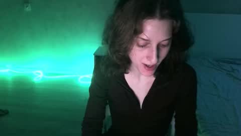 Kira online show from March 20, 2026, 1:32 am