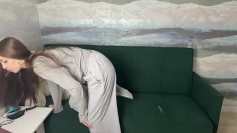 Snapshot of farahmantifel chatting on October 16, 2025, 12:39 pm Anna Scovich online show from October 16, 2025, 12:39 pm