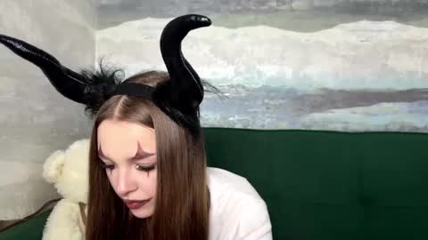 Snapshot of farahmantifel chatting on October 31, 2025, 12:50 pm Anna Scovich online show from October 31, 2025, 12:50 pm