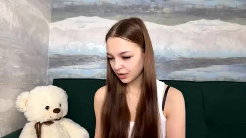 Snapshot of farahmantifel chatting on November 15, 2025, 11:29 am Anna Scovich online show from November 15, 2025, 11:29 am