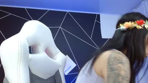 Snapshot of farichell chatting on December 8, 2024, 12:18 am fari online show from December 8, 2024, 12:18 am