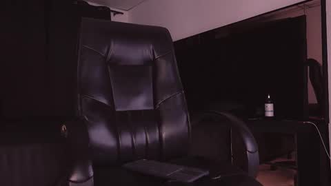 Snapshot of farid_jake_ chatting on November 4, 2025, 12:21 am farid_jake_ online show from November 4, 2025, 12:21 am