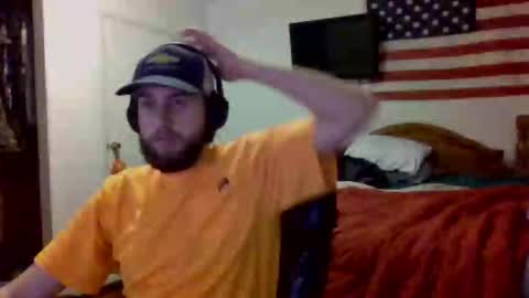 Snapshot of farmboy2398 chatting on November 23, 2025, 5:07 am farmboy2398 online show from November 23, 2025, 5:07 am