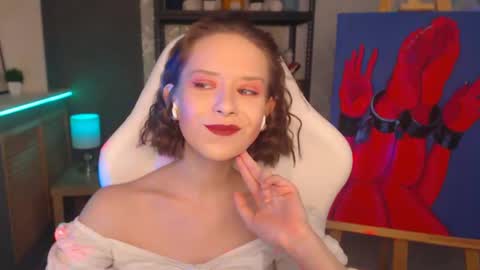 Fascinating   Eyes online show from December 19, 2024, 7:29 pm