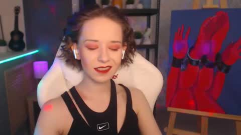 Fascinating   Eyes online show from March 5, 2025, 3:51 am