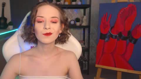 Fascinating   Eyes online show from October 6, 2025, 10:29 pm