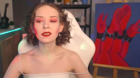 Fascinating   Eyes online show from November 23, 2025, 9:53 am