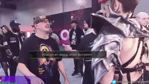 Snapshot of fatalgoth chatting on October 25, 2025, 8:25 pm Lily Waifu online show from October 25, 2025, 8:25 pm