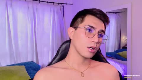 Snapshot of fatass_420 chatting on November 15, 2025, 7:43 pm Johan online show from November 15, 2025, 7:43 pm