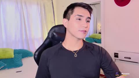 Snapshot of fatass_420 chatting on November 18, 2025, 8:35 pm Johan online show from November 18, 2025, 8:35 pm