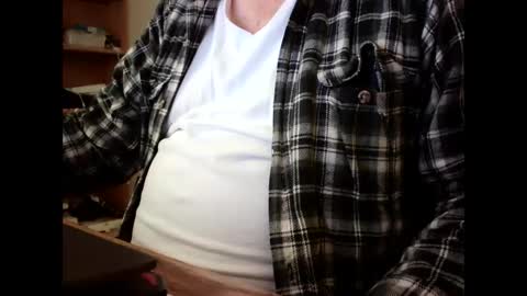 Snapshot of fatbellyitalian chatting on December 15, 2024, 11:01 am fatbellyitalian online show from December 15, 2024, 11:01 am