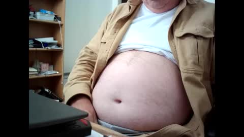 Snapshot of fatbellyitalian chatting on December 22, 2024, 5:53 pm fatbellyitalian online show from December 22, 2024, 5:53 pm