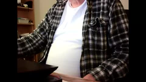 Snapshot of fatbellyitalian chatting on February 9, 2025, 12:30 pm fatbellyitalian online show from February 9, 2025, 12:30 pm