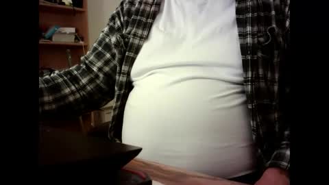 Snapshot of fatbellyitalian chatting on February 24, 2025, 11:32 am fatbellyitalian online show from February 24, 2025, 11:32 am