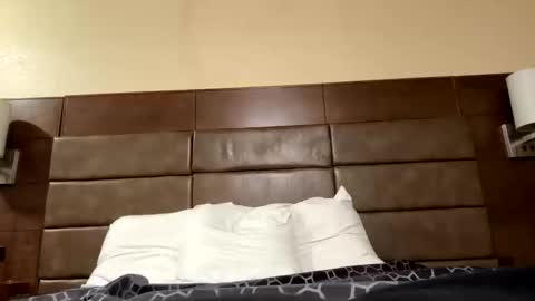 Snapshot of fatcockinbay chatting on October 26, 2025, 3:12 am fatcockinbay online show from October 26, 2025, 3:12 am