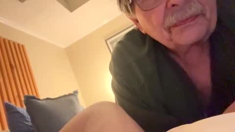 fatdickad online show from November 18, 2025, 6:40 am