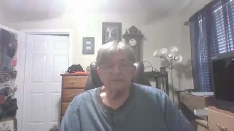 fatdickad online show from April 8, 2026, 12:16 pm