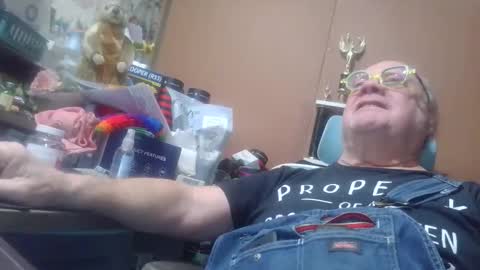 Fred. online show from March 31, 2026, 4:07 pm