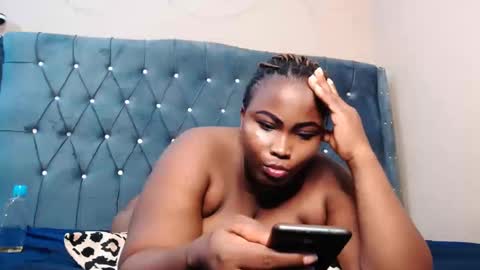 Snapshot of fatpussy348 chatting on January 25, 2025, 4:34 am i like my pussy been toture online show from January 25, 2025, 4:34 am
