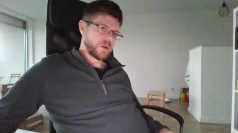 Snapshot of fattenmenow chatting on March 31, 2026, 6:19 pm fattenmenow online show from March 31, 2026, 6:19 pm