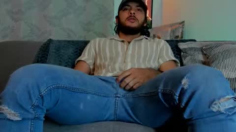 favid95 online show from October 25, 2025, 9:20 pm