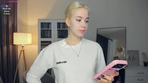 Emma online show from January 10, 2026, 7:54 am