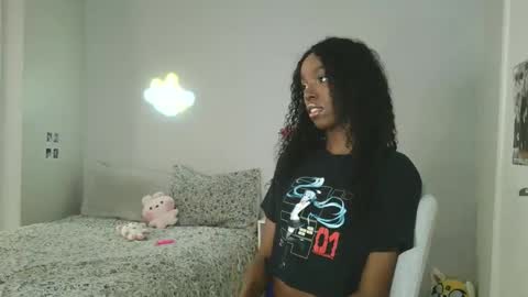 Snapshot of fayelovee chatting on October 7, 2025, 6:54 am Faye Love online show from October 7, 2025, 6:54 am