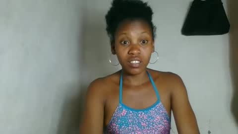 fayence09 online show from October 13, 2025, 11:54 am