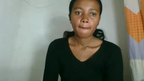 fayence09 online show from November 12, 2025, 9:21 am