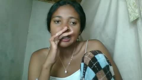 fayence09 online show from December 17, 2025, 7:09 pm