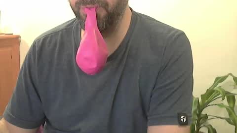 Snapshot of fedeglobos chatting on October 15, 2025, 12:44 am fedeGLOBOS online show from October 15, 2025, 12:44 am