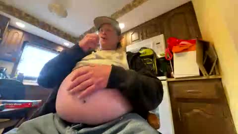 feedmyhugebelly online show from March 7, 2026, 7:44 pm