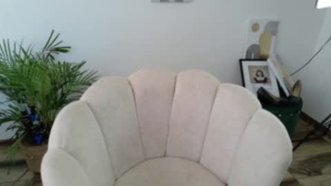 Snapshot of feelina_firesoul chatting on October 15, 2025, 5:46 pm Feelena online show from October 15, 2025, 5:46 pm