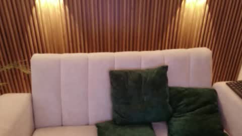 Snapshot of feelina_firesoul chatting on November 7, 2025, 6:41 pm Feelena online show from November 7, 2025, 6:41 pm