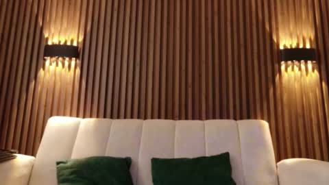 Snapshot of feelina_firesoul chatting on November 20, 2025, 5:23 pm Feelena online show from November 20, 2025, 5:23 pm