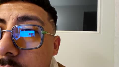 feelsbomber online show from November 10, 2025, 6:56 am