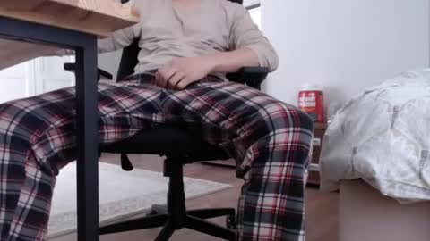 feetishoney online show from May 2, 2026, 7:57 am