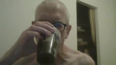 Snapshot of feetlove5608 chatting on December 1, 2025, 8:03 pm feetlove5608 online show from December 1, 2025, 8:03 pm