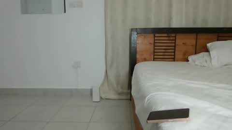 feetlovely507541 online show from November 25, 2025, 6:41 pm