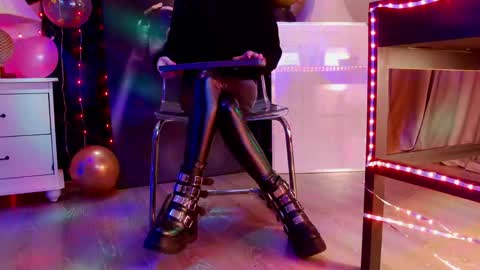 FeetVibe online show from March 22, 2026, 6:06 am