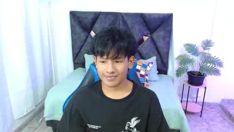 Snapshot of feliix18 chatting on September 16, 2025, 8:10 pm Felix online show from September 16, 2025, 8:10 pm