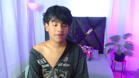 Snapshot of feliix18 chatting on September 24, 2025, 8:12 pm Felix online show from September 24, 2025, 8:12 pm