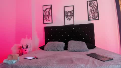 felina online show from June 2, 2026, 4:53 pm