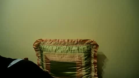 Snapshot of felipebb40 chatting on December 5, 2024, 1:36 am felipebb40 online show from December 5, 2024, 1:36 am