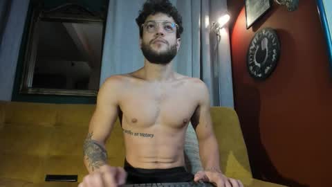 FelixSantos online show from December 1, 2025, 10:09 am