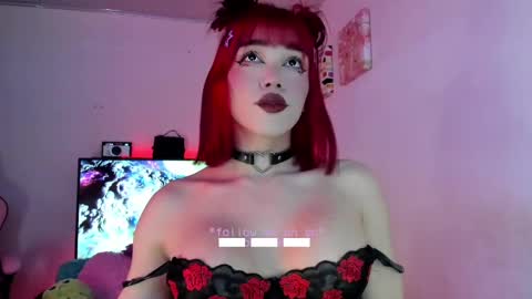 fem_boy6 online show from February 19, 2025, 9:47 pm