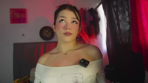 fem_boy6 online show from April 9, 2026, 12:10 pm