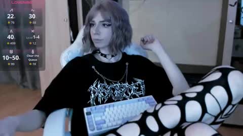 Snapshot of femalexa chatting on October 5, 2025, 2:26 pm Alexa online show from October 5, 2025, 2:26 pm