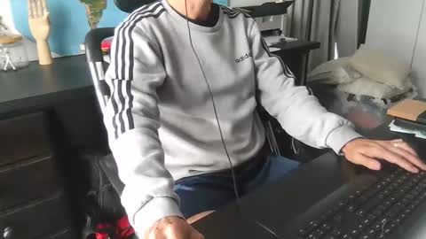 Snapshot of femdomsubby chatting on November 13, 2025, 9:36 pm femdomsubby online show from November 13, 2025, 9:36 pm