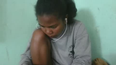 fenou122745 online show from September 14, 2025, 12:15 pm